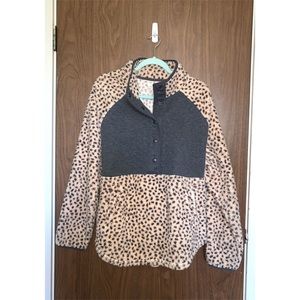 Maurice’s Sherpa Pullober Sweatshirt